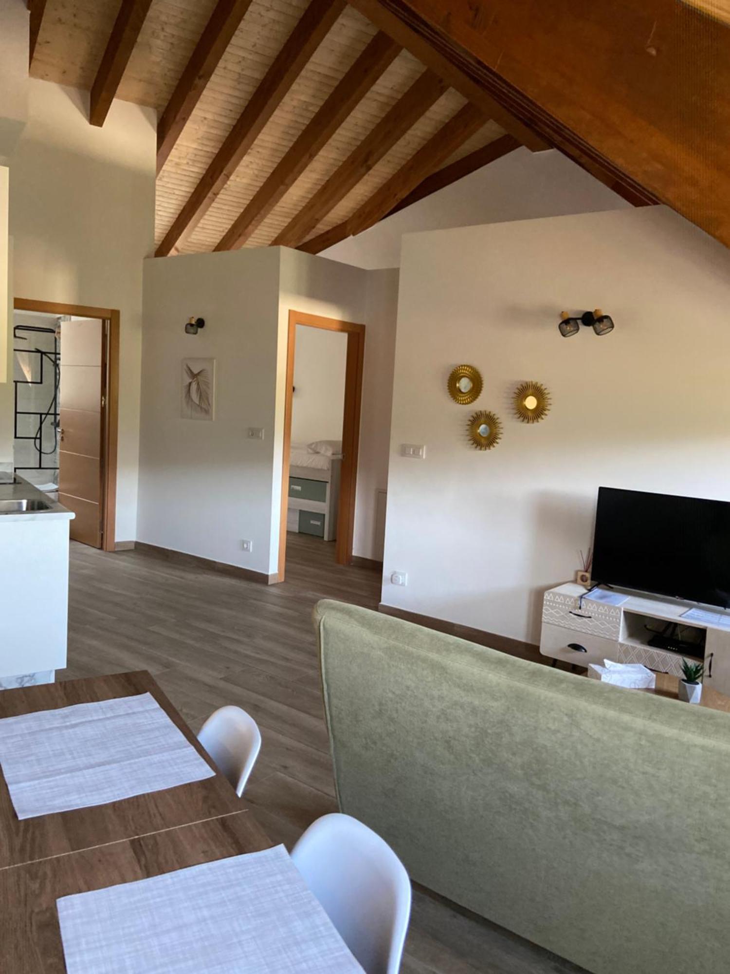 Reginita Apartamentos Arbo Buitenkant foto